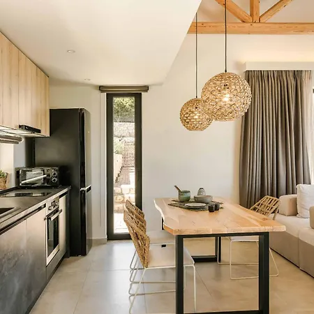 Villa Imani Antipata (Erisos)